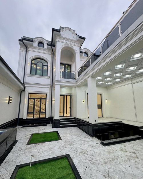 6-room house, 400 m²