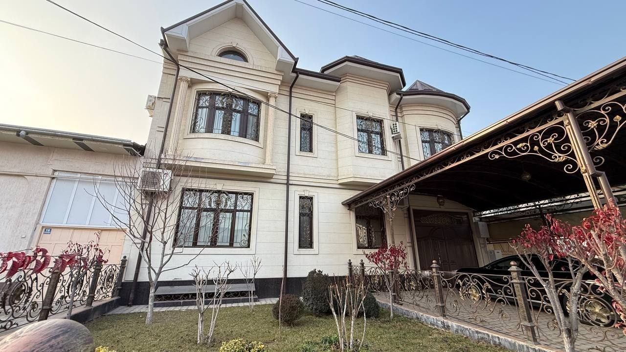6-комнатный дом, 350 м², Ташкент, Чиланзарский район, на продажу