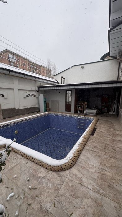 7-комнатный дом, 500 м²