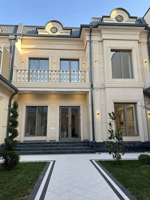 5-room house, 380 m²