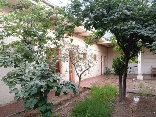 5-room house, 300 m²