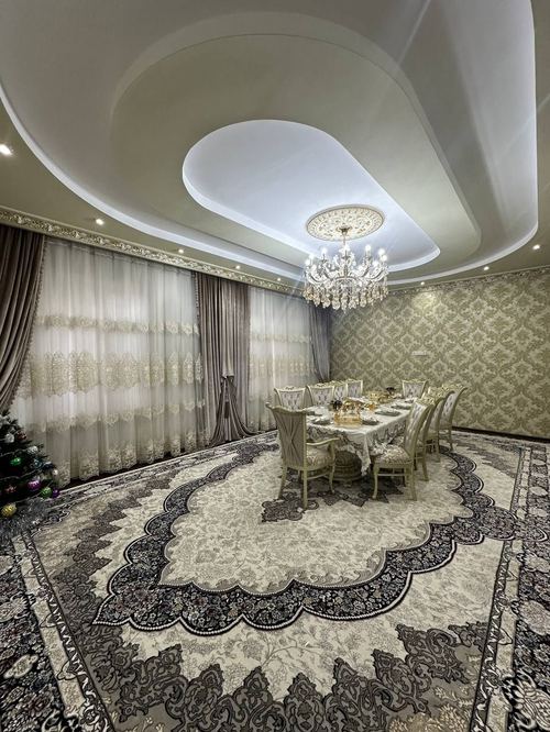 6-комнатный дом, 450 м²