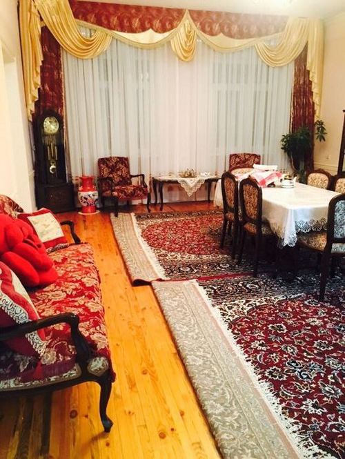 7-комнатный дом, 320 м²