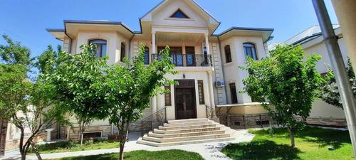 8-room house, 600 m²