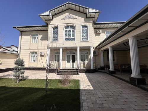 11-комнатный дом, 600 м²
