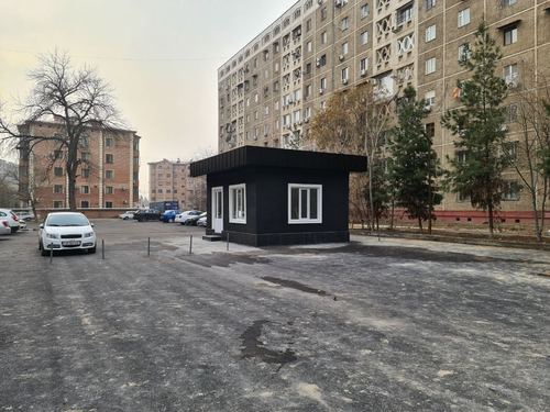 2-room house, 900 m²