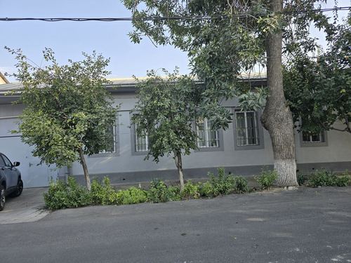 5-xonali uy, 681 m²