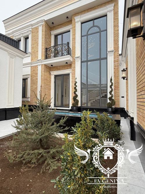 6-room house, 490 m²