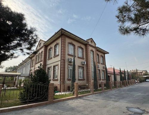 6-room house, 600 m²