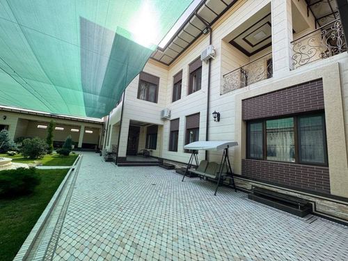 10-комнатный дом, 2000 м²