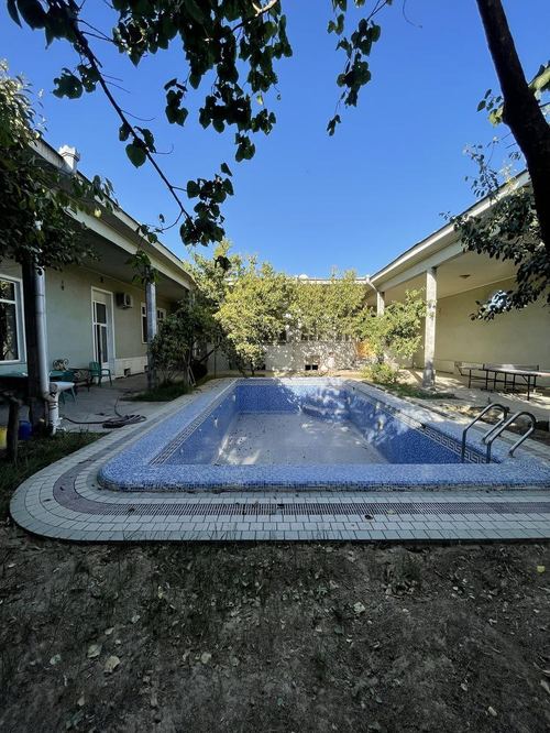 12-room house, 100 m²
