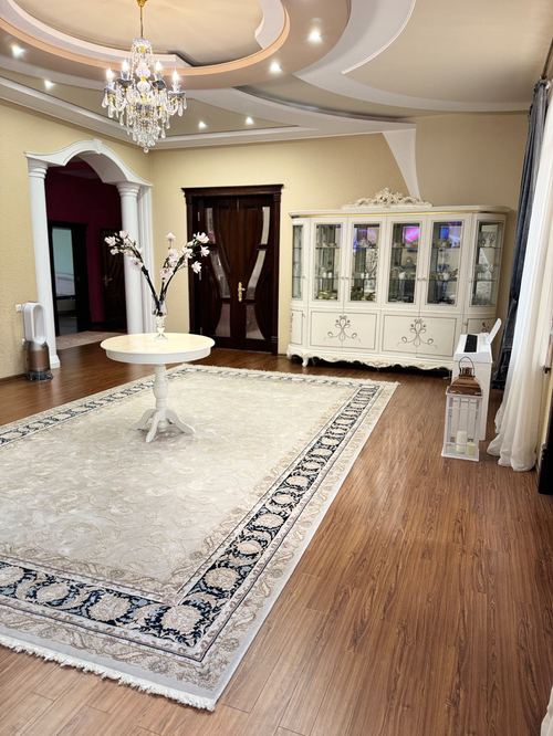 8-комнатный дом, 413 м²