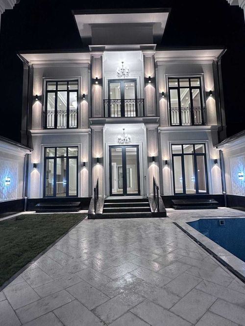 5-комнатный дом, 450 м²