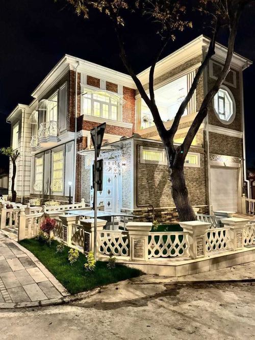 5-room house, 450 m²