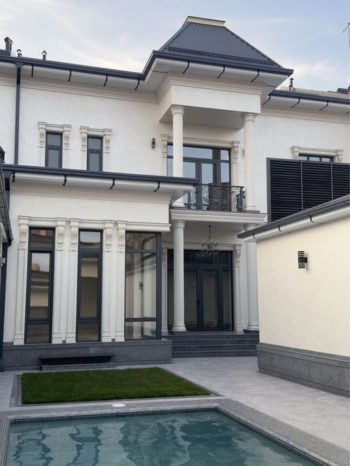 10-комнатный дом, 400 м²
