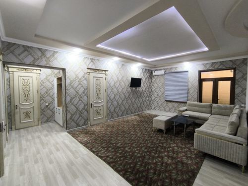 4-xonali kvartira, 130 m²