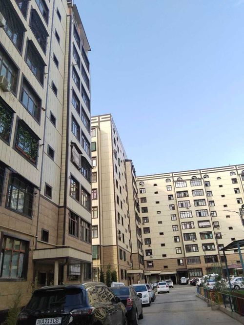 4-xonali kvartira, 112 m²