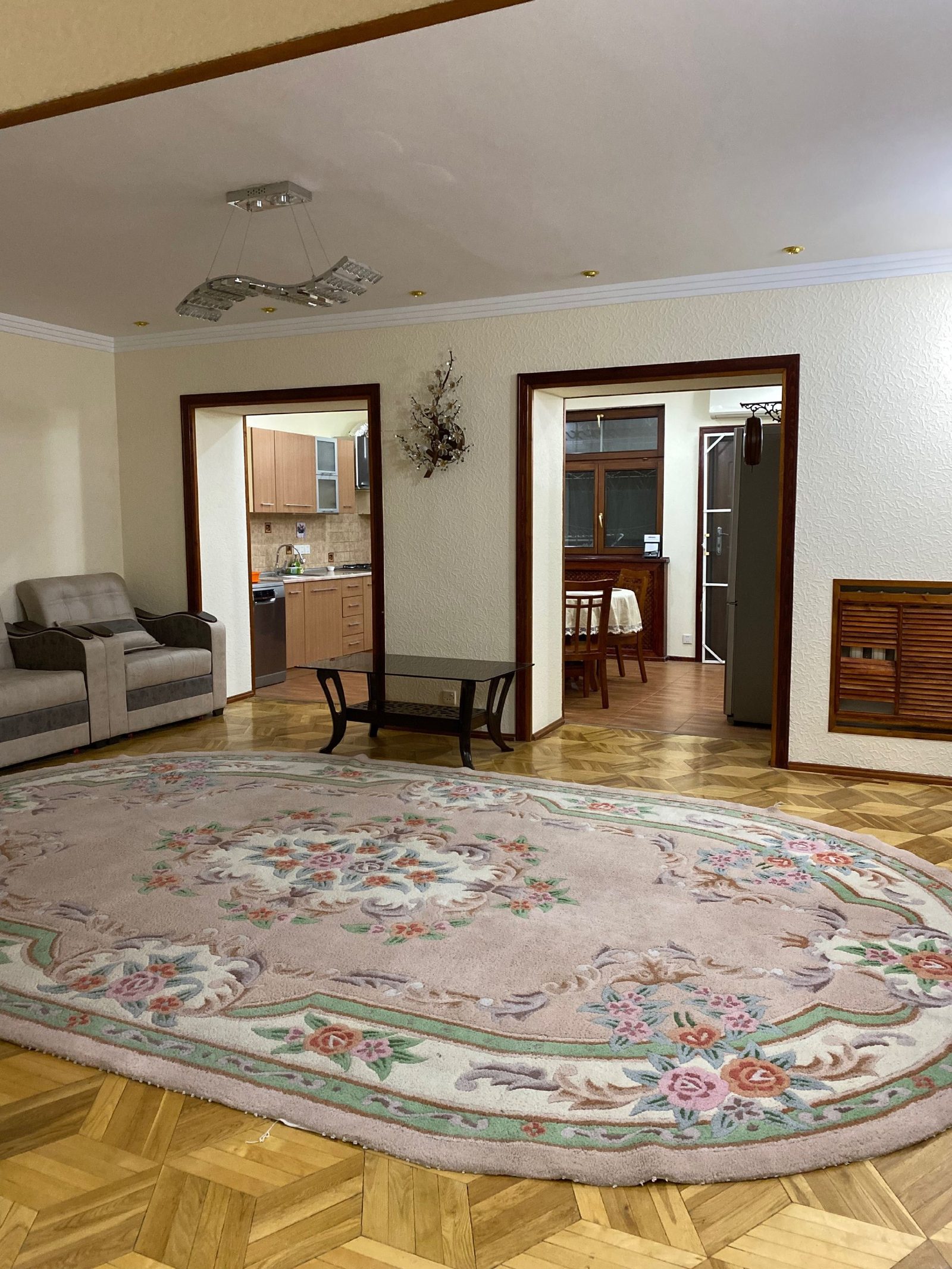 2-комнатная квартира, 76.71 м², 1 эт, Ташкент, Мирзо-Улугбекский район, в аренду