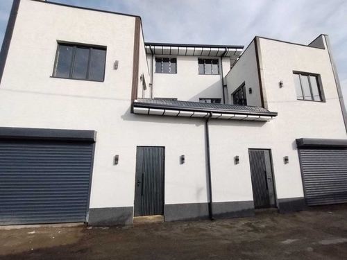 8-room townhouse, 300 m²