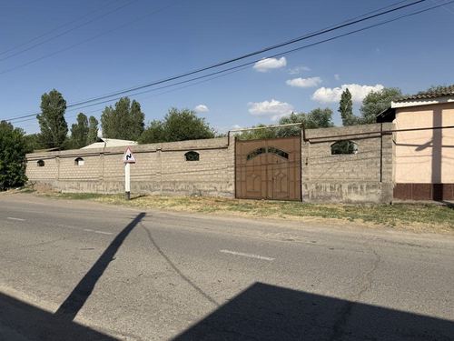 Срочно продается участок, пустая земля, очень хорошая локация.