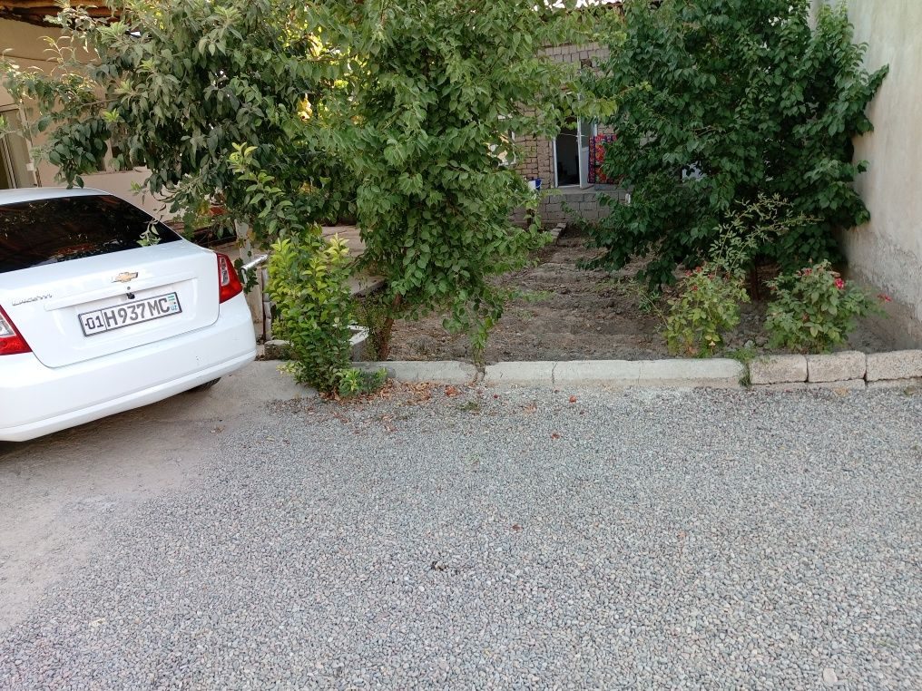Tashkent city, Yangikhayot district, Gulzor mahalla, 5 sotok land for sale