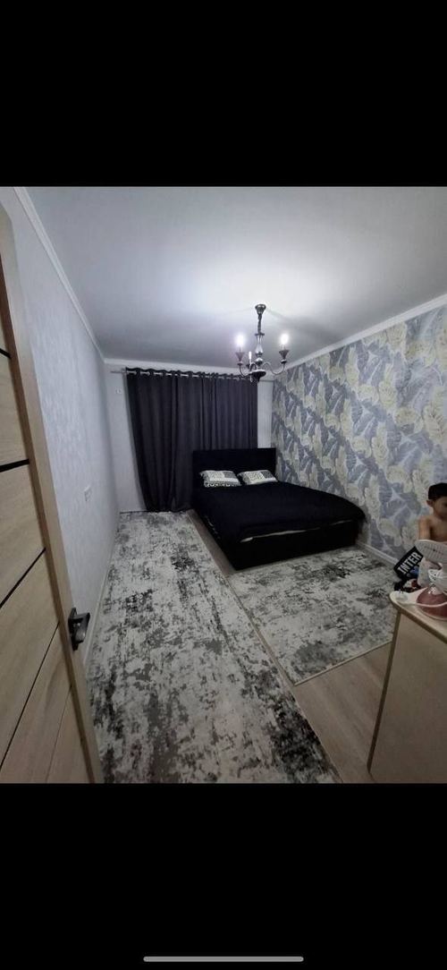 Uy sotiladi 2 xona 70 m² yangi remont jihozlari bilan