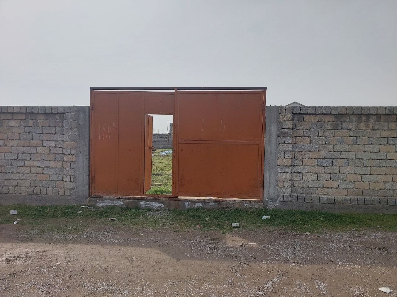 Yashnabad district! 6 sotok land plot for sale for construction