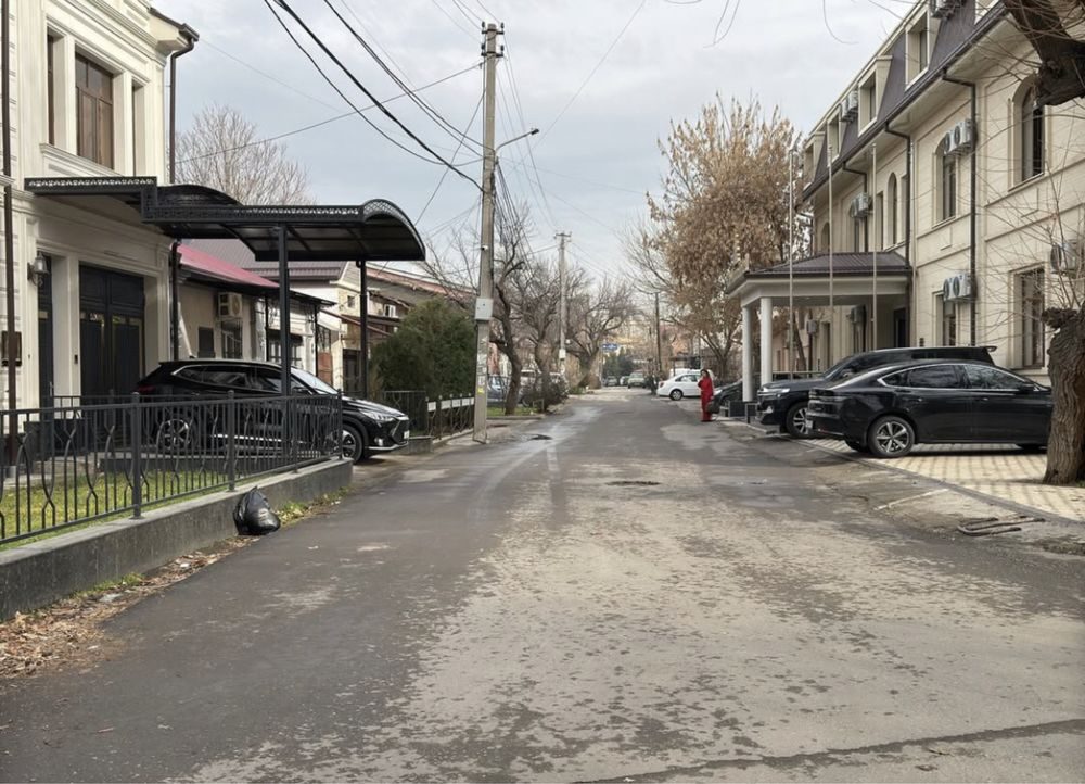 Yer narxida uchastka sotiladi