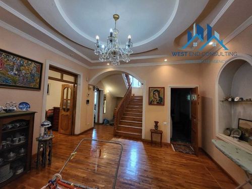 5-xonali uy, 584 m²