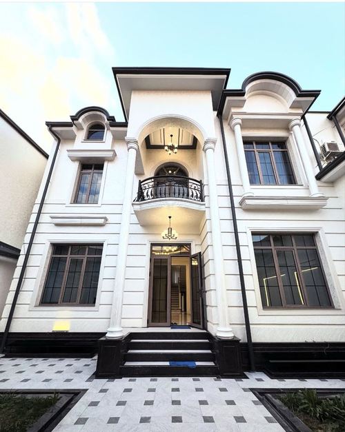 6-room house, 400 m²