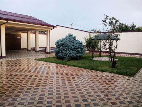 7-комнатный дом, 300 м²