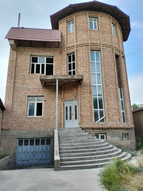 6-room house, 442 m²