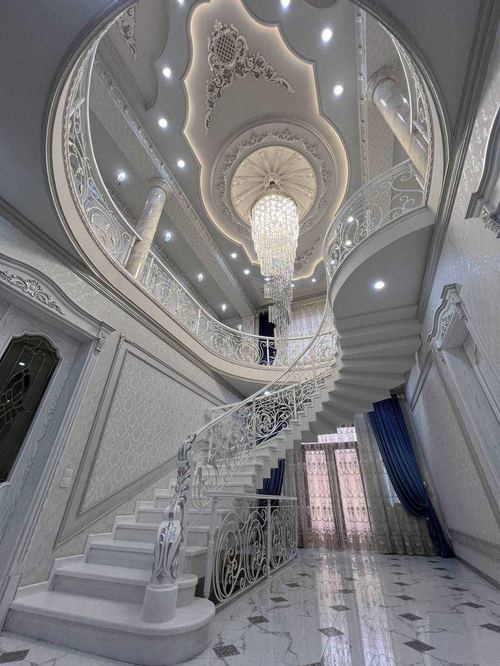 10-комнатный дом, 400 м²