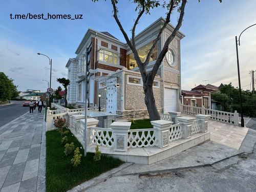 5-room house, 450 m²