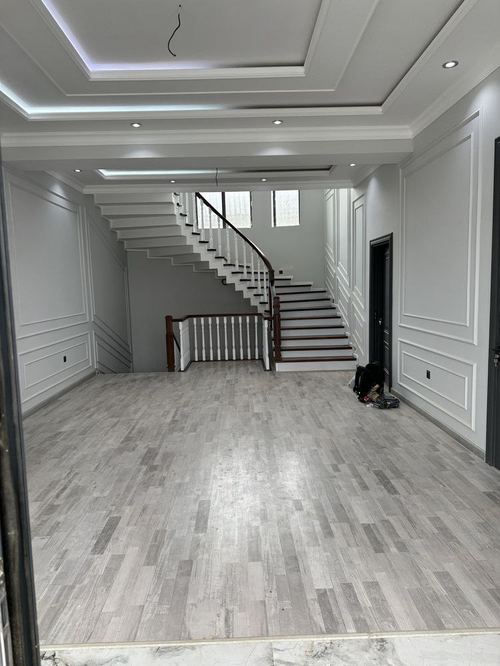 7-комнатный дом, 400 м²