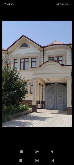 8-xonali uy, 300 m²