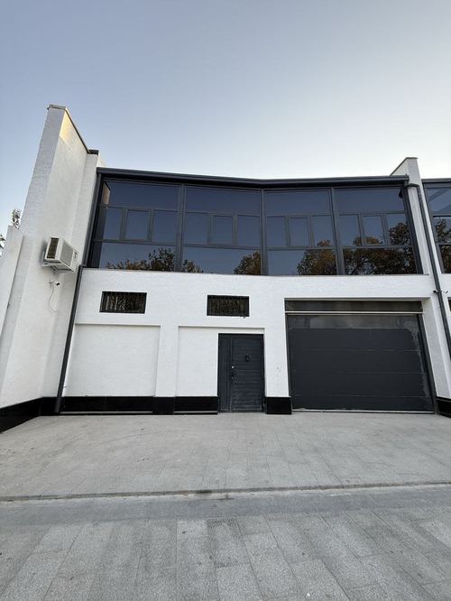6-room house, 250 m²