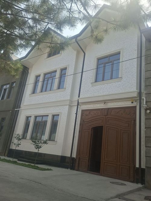 8-room house, 340 m²