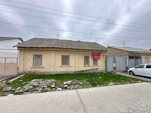 4-комнатная часть дома, 1619 м²