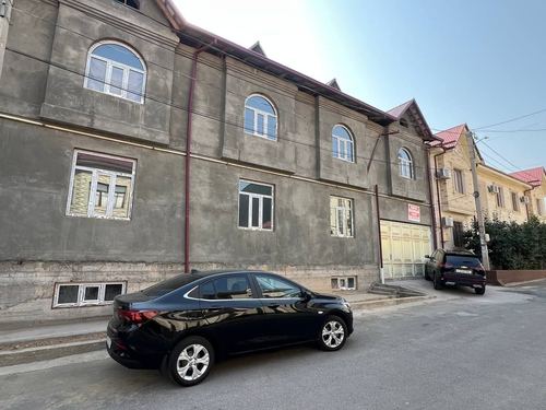 10-room house, 400 m²