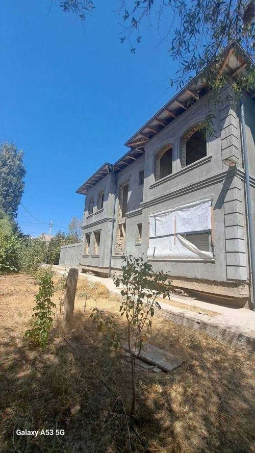 6-room house, 450 m²