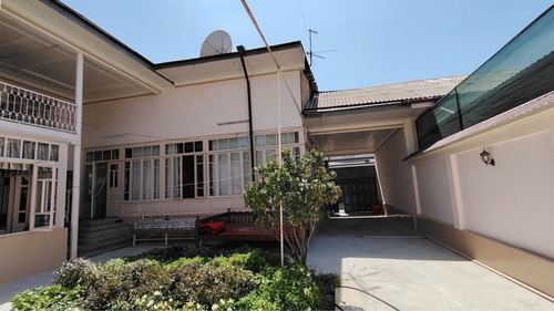 7-комнатный дом, 371 м²