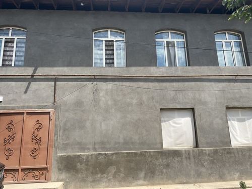 6-room house part, 300 m²
