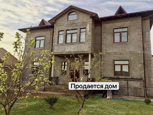6-комнатный дом, 680 м²