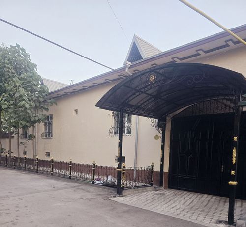 11-комнатный дом, 900 м²