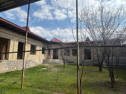 12-room house, 800 m²