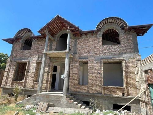 8-комнатный дом, 700 м²