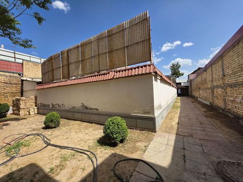 4-xonali uy, 250 m²