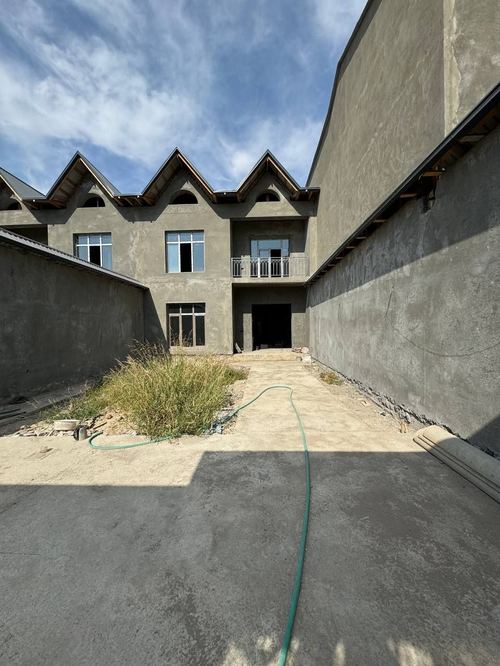 6-комнатный коттедж, 250 м²