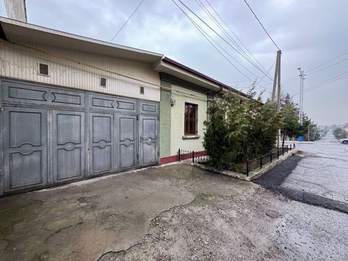 3-xonali uy, 83 m²